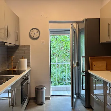 Stylish & Bright 2br In - Walk Everywhere - Near Helexpo Apartamento