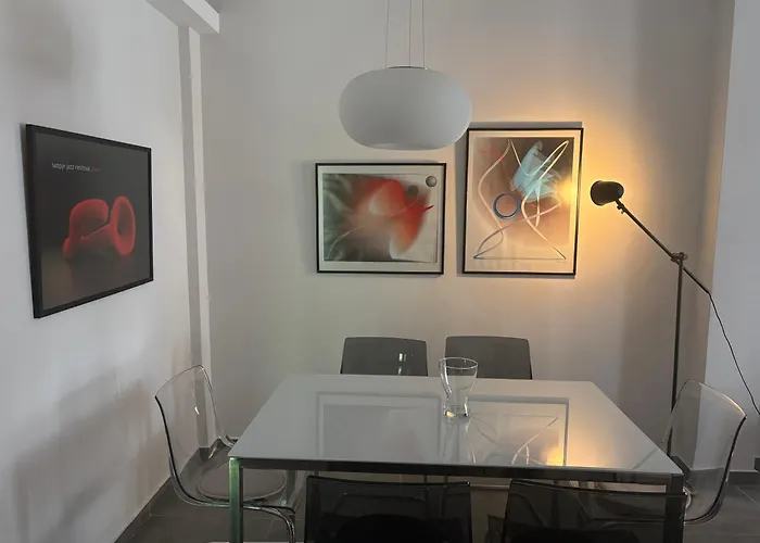 Stylish & Bright 2br In - Walk Everywhere - Near Helexpo * Thessalonique