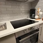 Stylish & Bright 2br In - Walk Everywhere - Near Helexpo アパート テッサロニキ