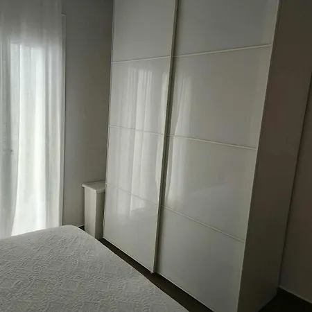 Stylish & Bright 2br In - Walk Everywhere - Near Helexpo * Salonicco