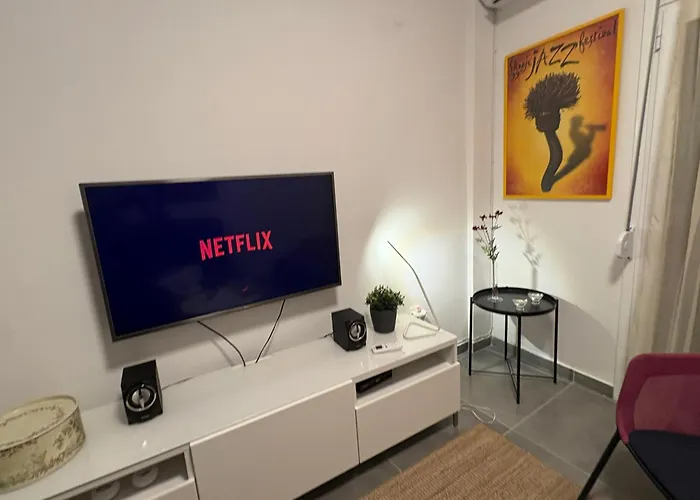 Apartment Stylish & Bright 2br In - Walk Everywhere - Near Helexpo *
