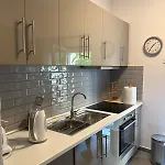 아파트 Stylish & Bright 2br In - Walk Everywhere - Near Helexpo